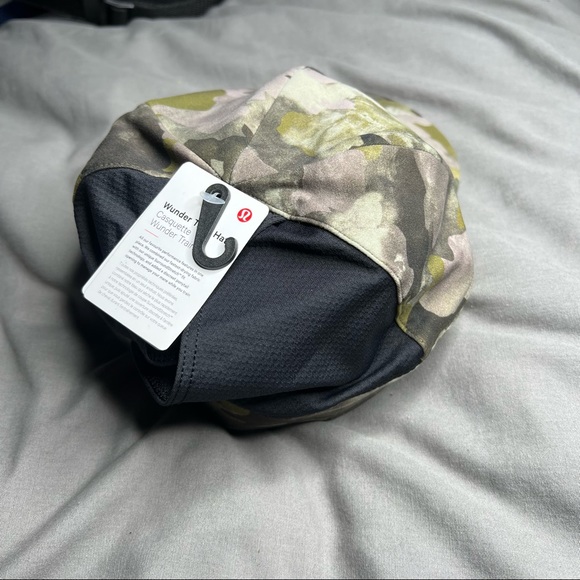 Lululemon Wunder Train Hat NWT Size XS/S *Brand New Never Worn* Green Camo - Picture 4 of 16